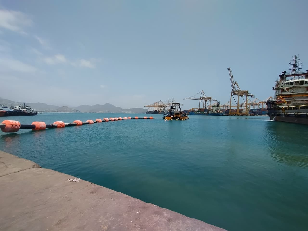 Khorfakkan Port dredging area and marine equipment
